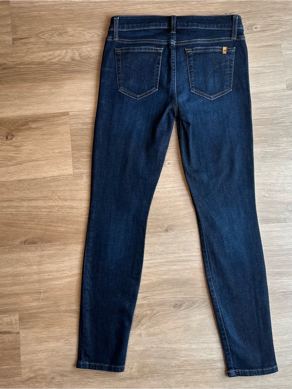Joe's Jeans Skinny Ankle Dark Indigo Wash Denim Blue Jeans W27 EUC - Picture 6 of 8